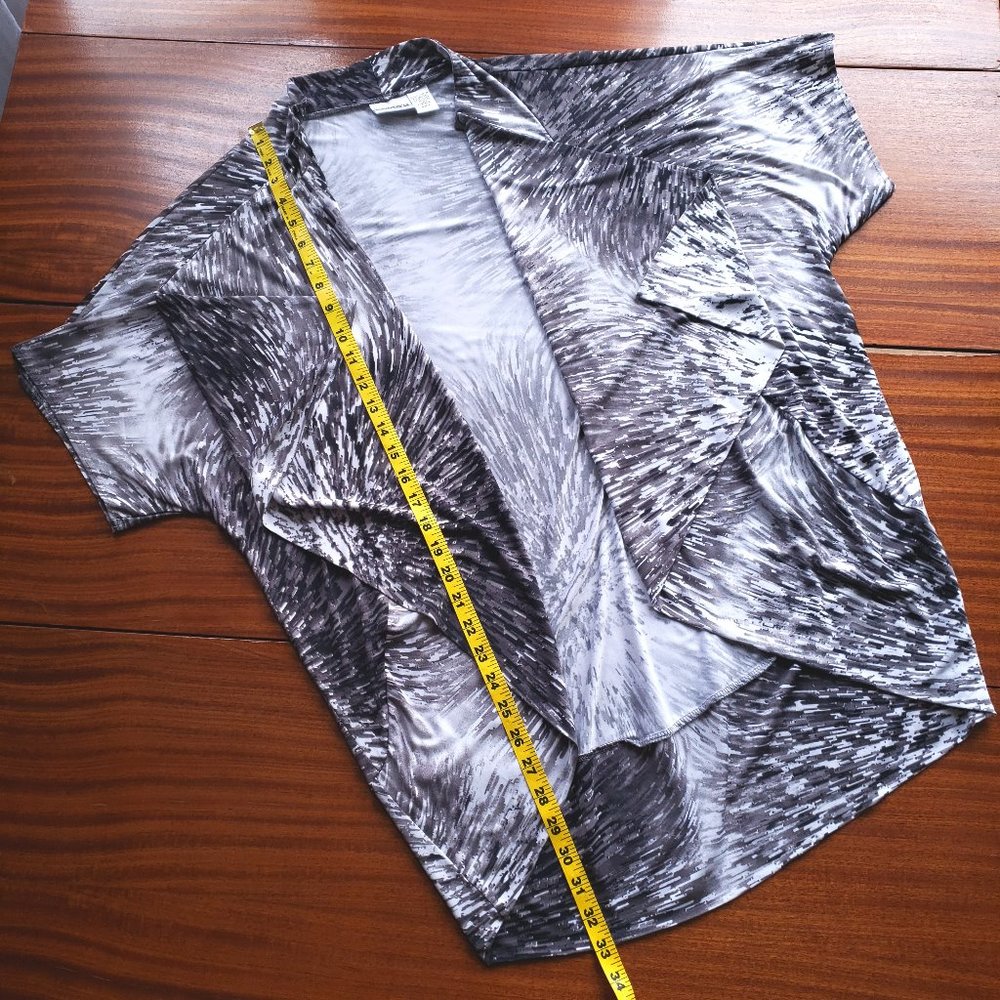 Chico's Drape Front Short Sleeve Wrap Large - Picture 3 of 6